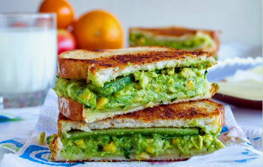 Havarti Avocado Sandwich