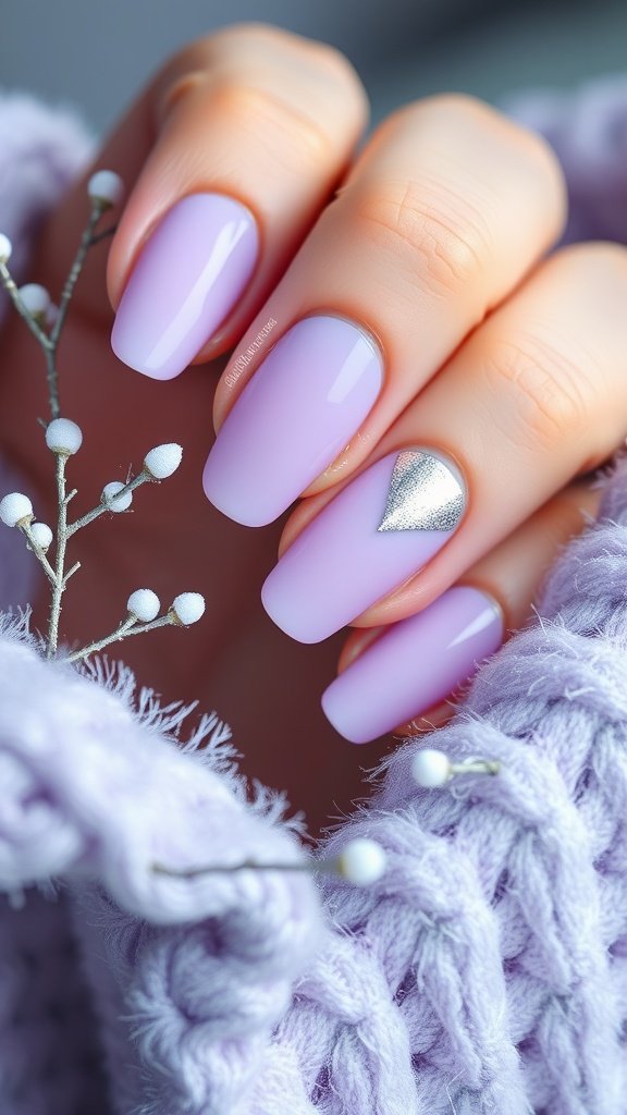 Luminous lavender nails with silver accent